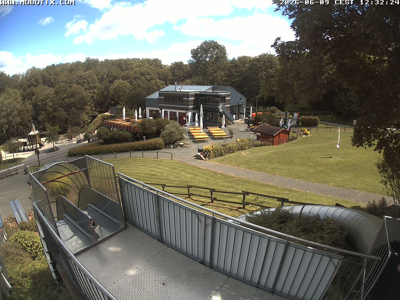 Archiv Foto Webcam Sommerrodelbahn und Freizeitzentrum Peterberg