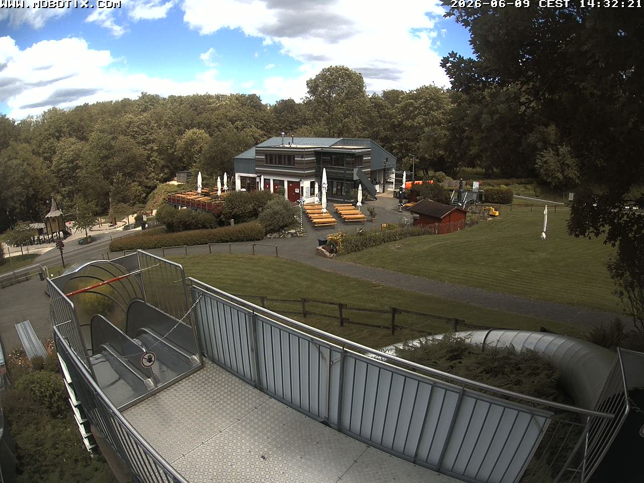 Archiv Foto Webcam Sommerrodelbahn und Freizeitzentrum Peterberg