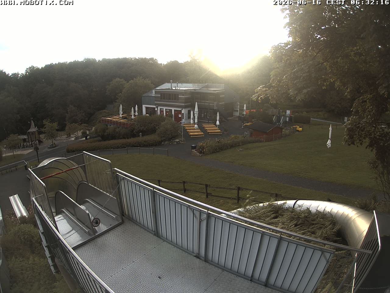 Archiv Foto Webcam Sommerrodelbahn und Freizeitzentrum Peterberg
