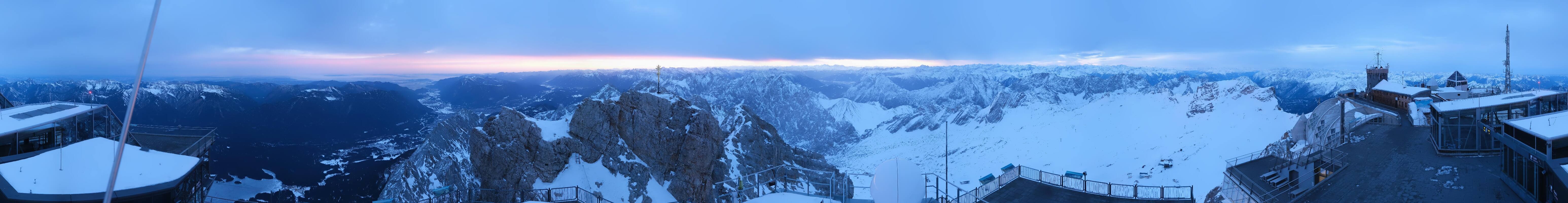 Archiv Foto Webcam Zugspitze: Panoramablick vom Gipfel