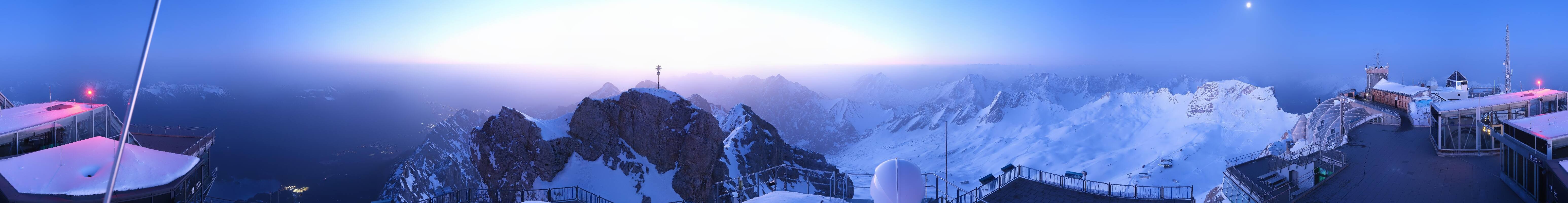Archiv Foto Webcam Zugspitze: Panoramablick vom Gipfel