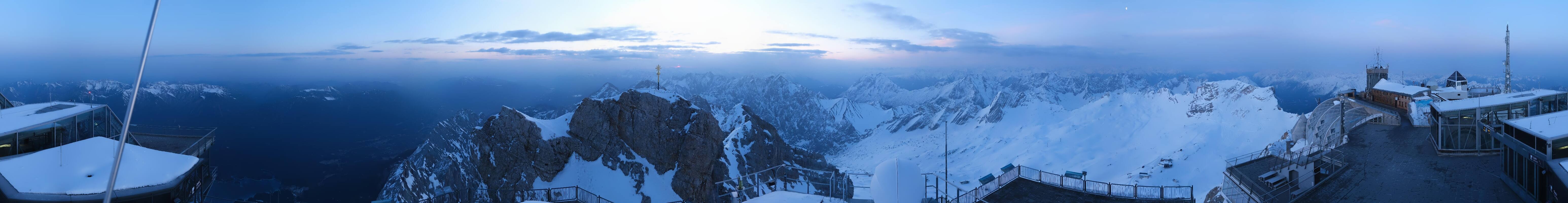 Archiv Foto Webcam Zugspitze: Panoramablick vom Gipfel