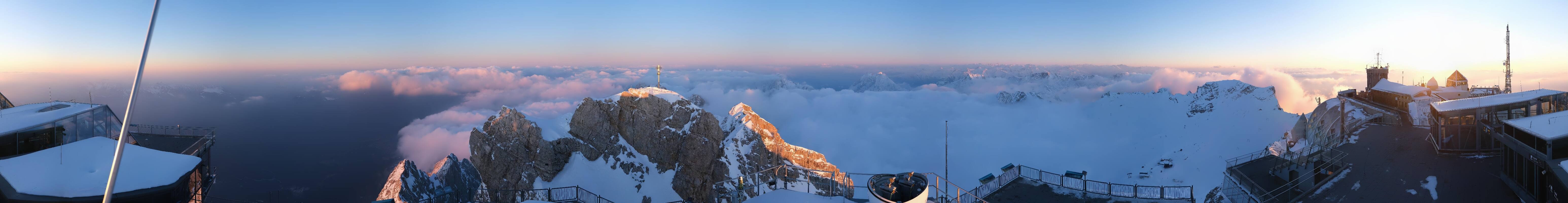 Archiv Foto Webcam Zugspitze: Panoramablick vom Gipfel