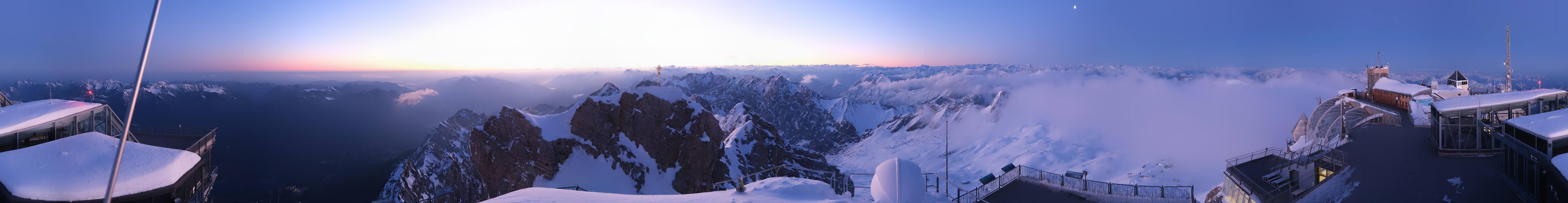 Archiv Foto Webcam Zugspitze: Panoramablick vom Gipfel