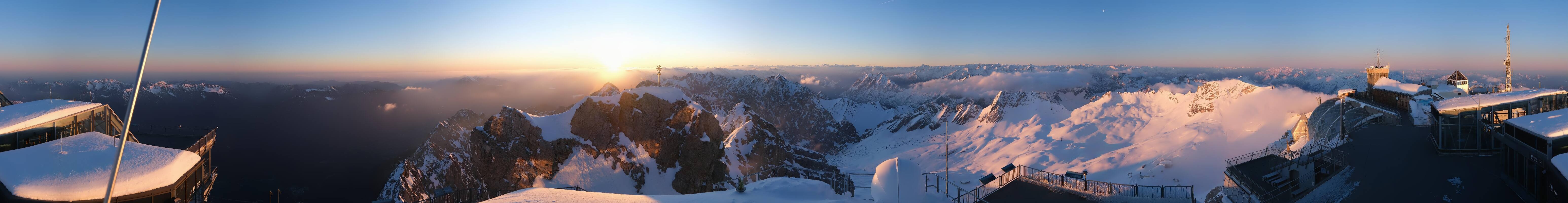 Archiv Foto Webcam Zugspitze: Panoramablick vom Gipfel