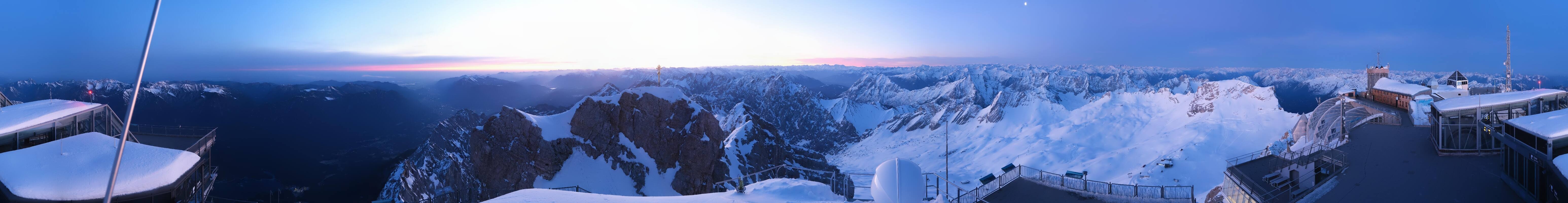 Archiv Foto Webcam Zugspitze: Panoramablick vom Gipfel