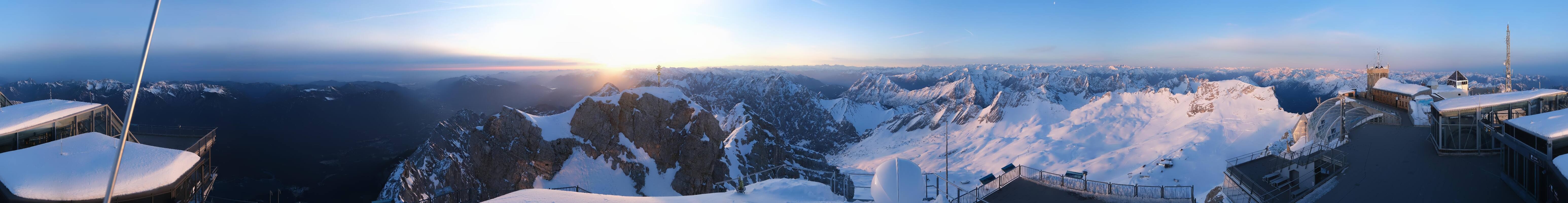 Archiv Foto Webcam Zugspitze: Panoramablick vom Gipfel