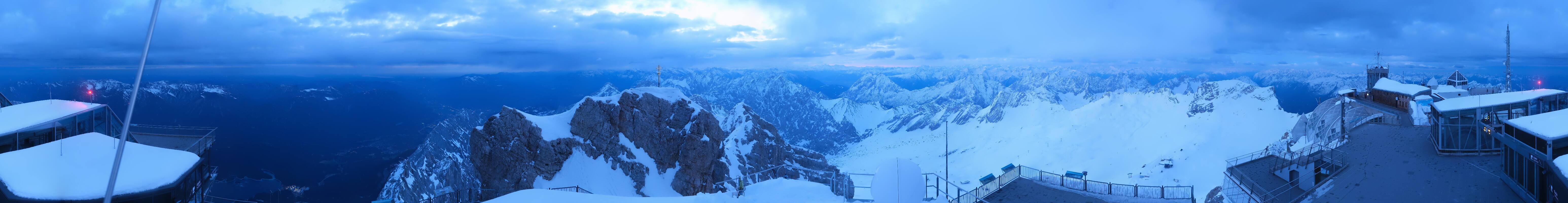 Archiv Foto Webcam Zugspitze: Panoramablick vom Gipfel