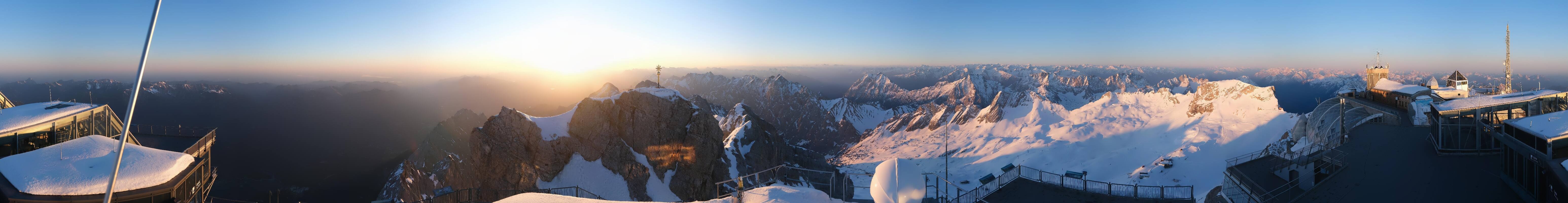 Archiv Foto Webcam Zugspitze: Panoramablick vom Gipfel