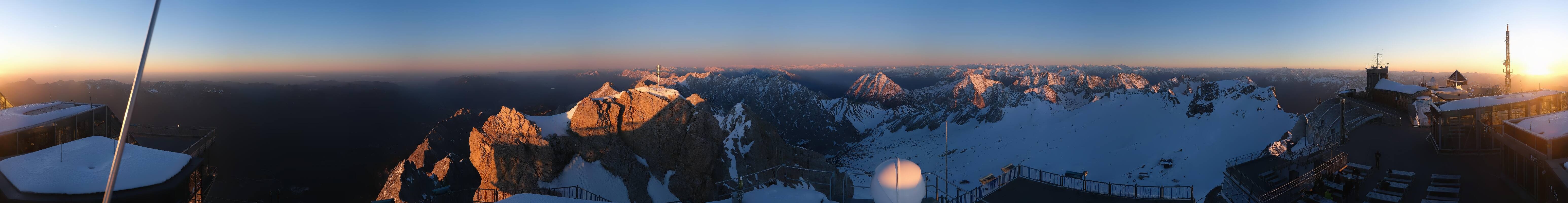 Archived image Webcam Panoramic View Zugspitze