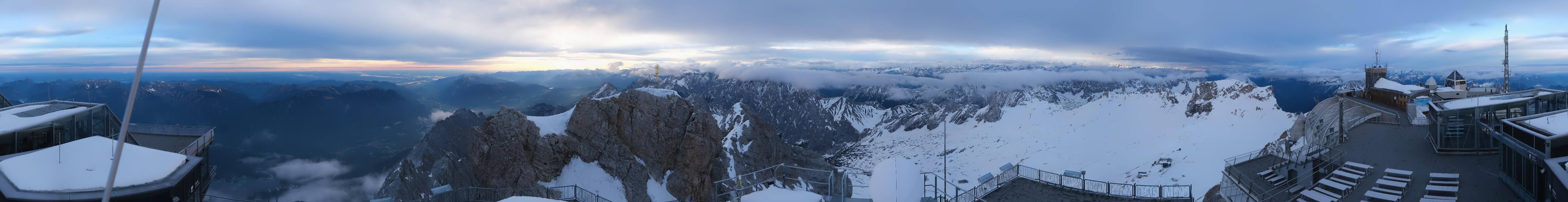 Archiv Foto Webcam Zugspitze: Panoramablick vom Gipfel
