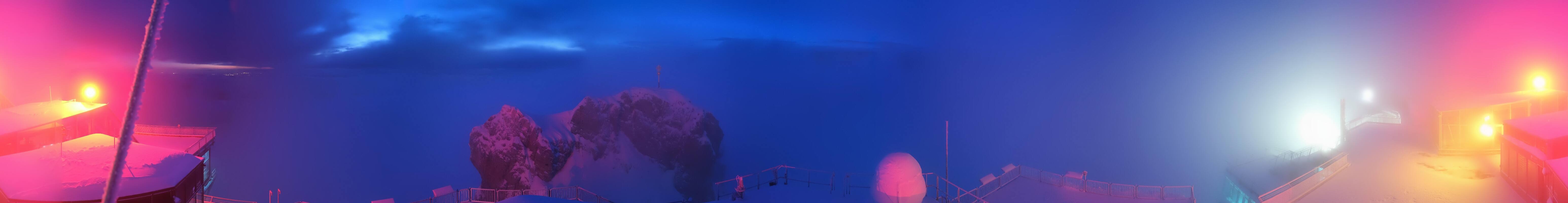 Archiv Foto Webcam Zugspitze: Panoramablick vom Gipfel