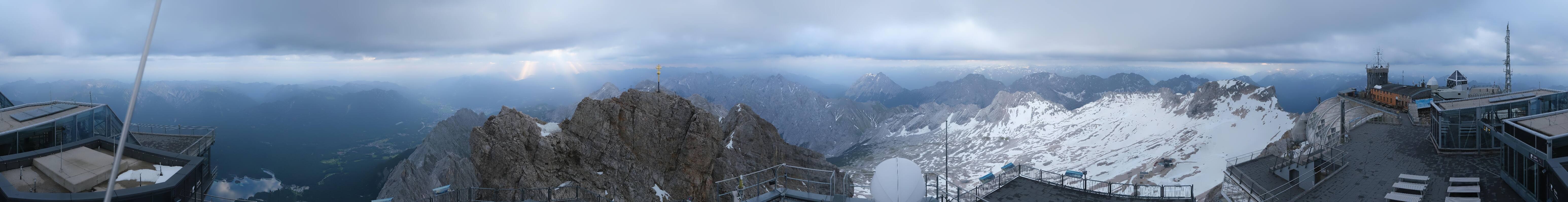 Archiv Foto Webcam Zugspitze: Panoramablick vom Gipfel