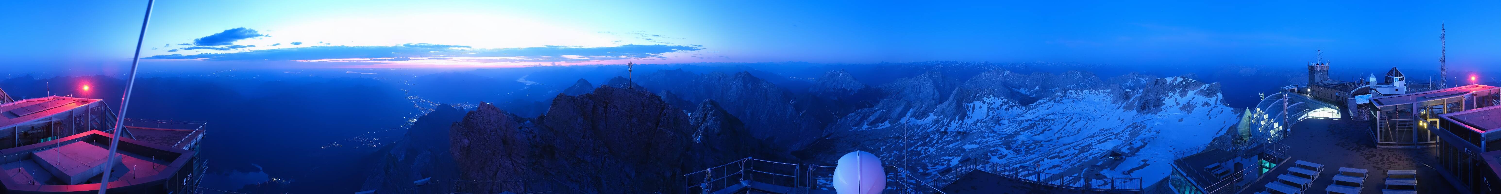 Archiv Foto Webcam Zugspitze: Panoramablick vom Gipfel