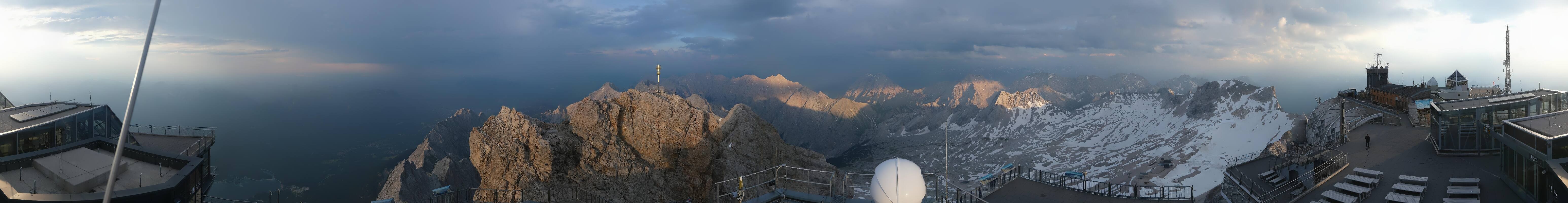 Archiv Foto Webcam Zugspitze: Panoramablick vom Gipfel
