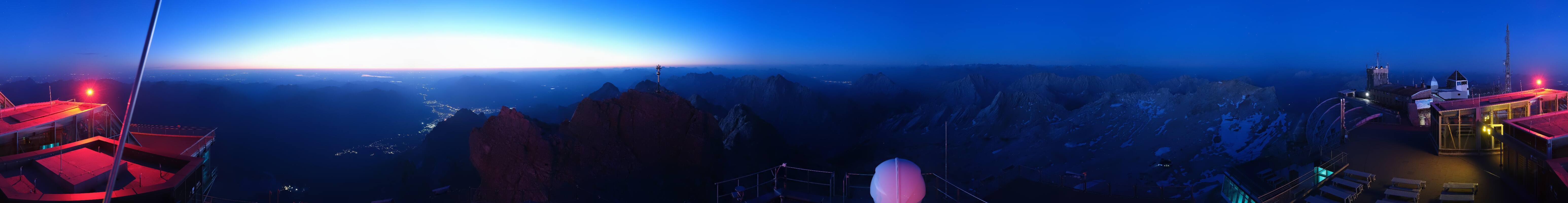 Archiv Foto Webcam Zugspitze: Panoramablick vom Gipfel
