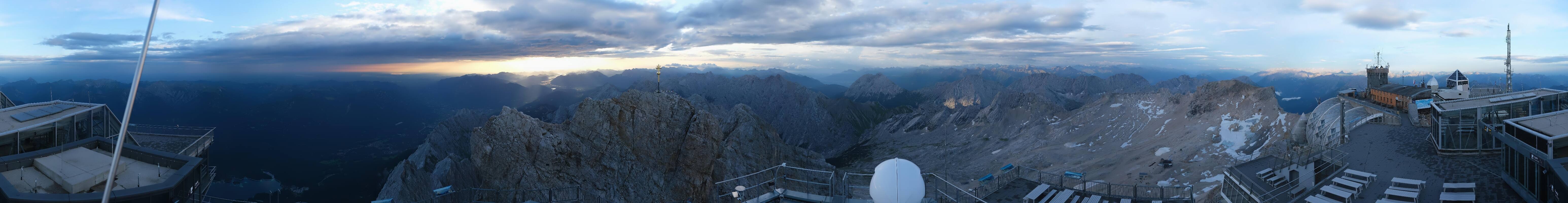 Archived image Webcam Panoramic View Zugspitze