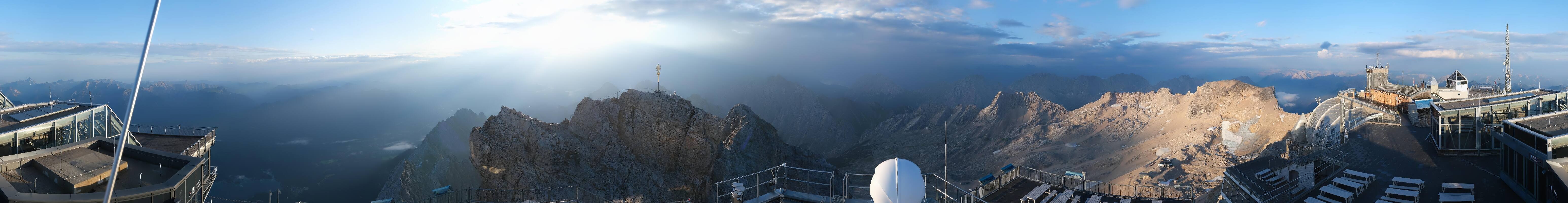 Archiv Foto Webcam Zugspitze: Panoramablick vom Gipfel