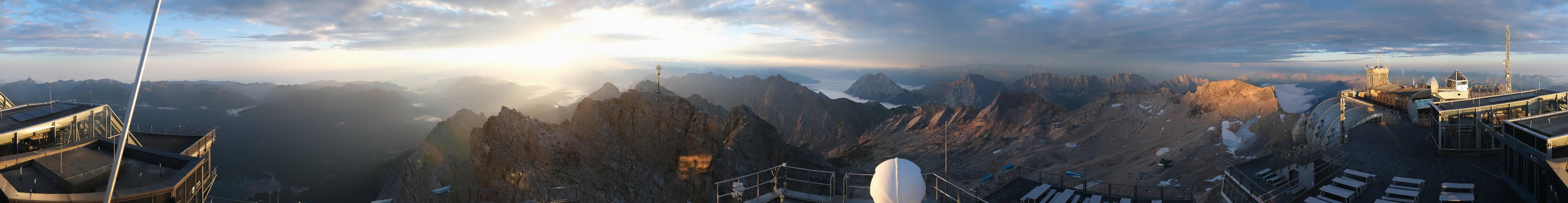 Archiv Foto Webcam Zugspitze: Panoramablick vom Gipfel