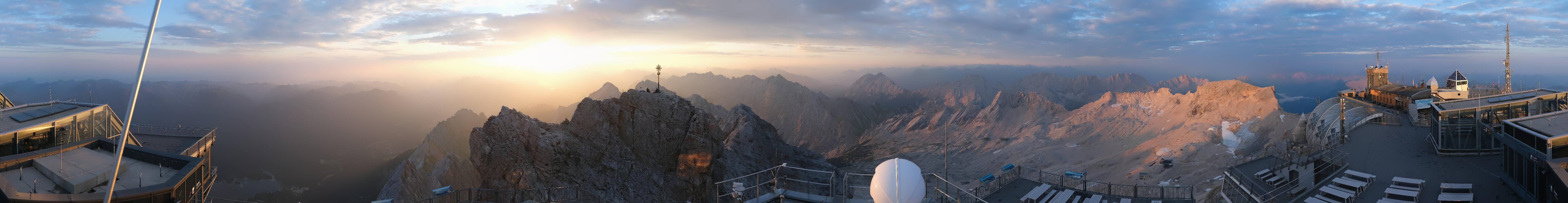 Archiv Foto Webcam Zugspitze: Panoramablick vom Gipfel