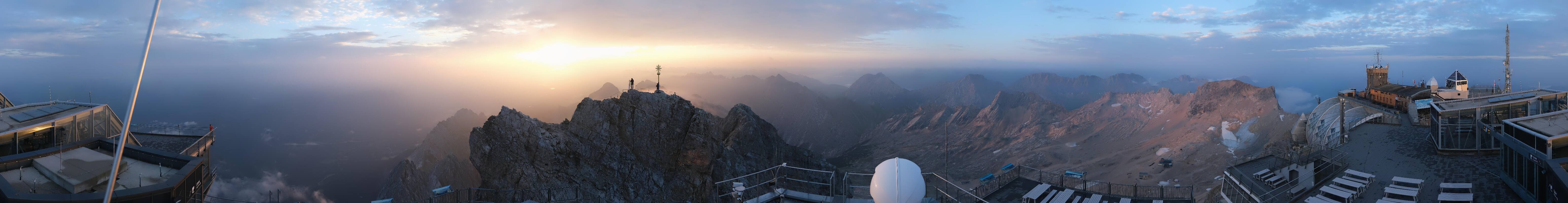Archiv Foto Webcam Zugspitze: Panoramablick vom Gipfel