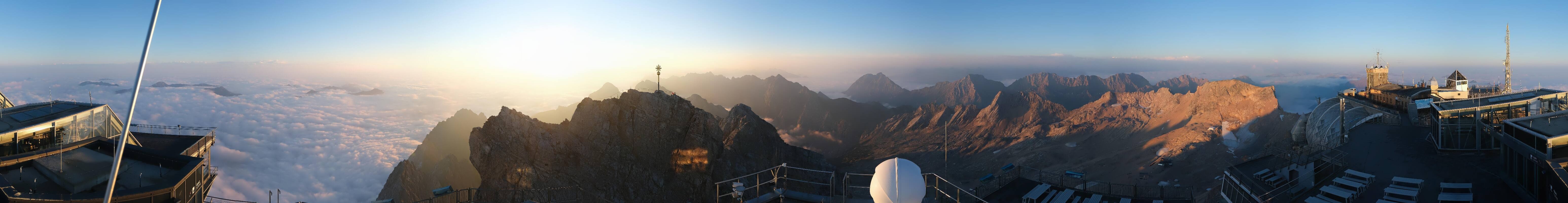 Archiv Foto Webcam Zugspitze: Panoramablick vom Gipfel