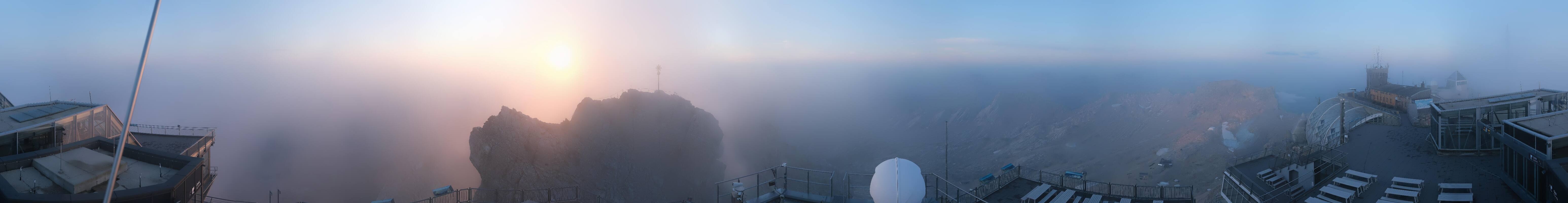 Archiv Foto Webcam Zugspitze: Panoramablick vom Gipfel