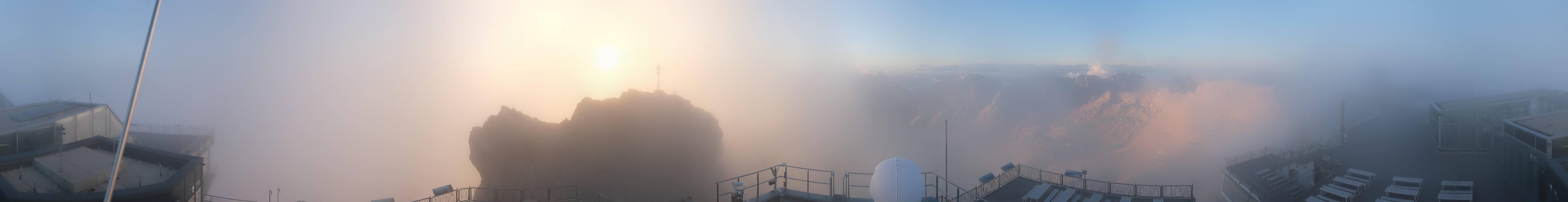 Archiv Foto Webcam Zugspitze: Panoramablick vom Gipfel