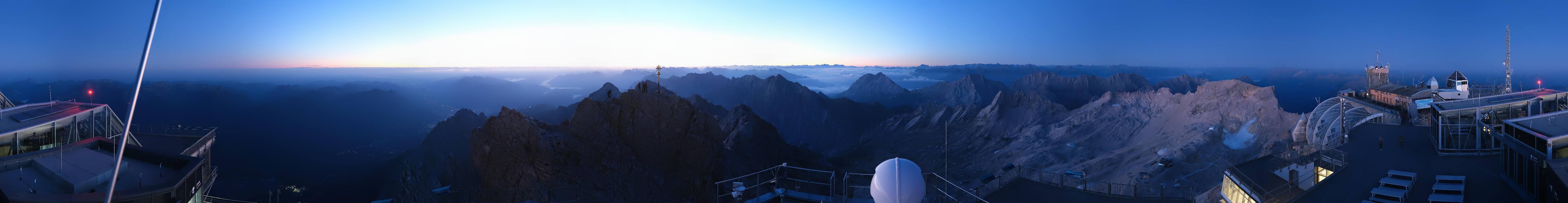 Archiv Foto Webcam Zugspitze: Panoramablick vom Gipfel