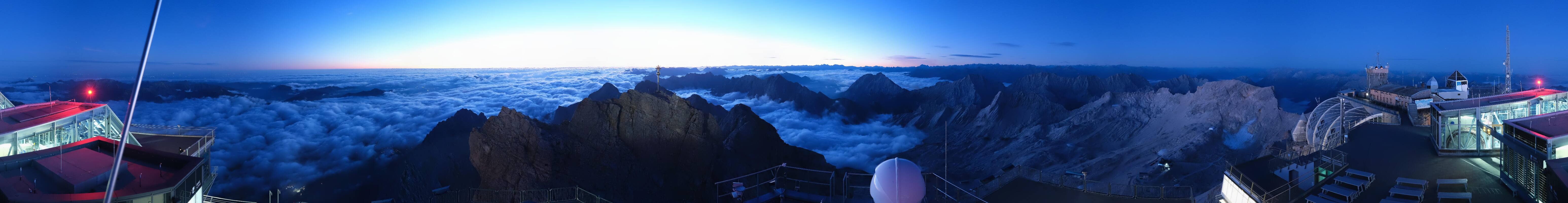 Archiv Foto Webcam Zugspitze: Panoramablick vom Gipfel