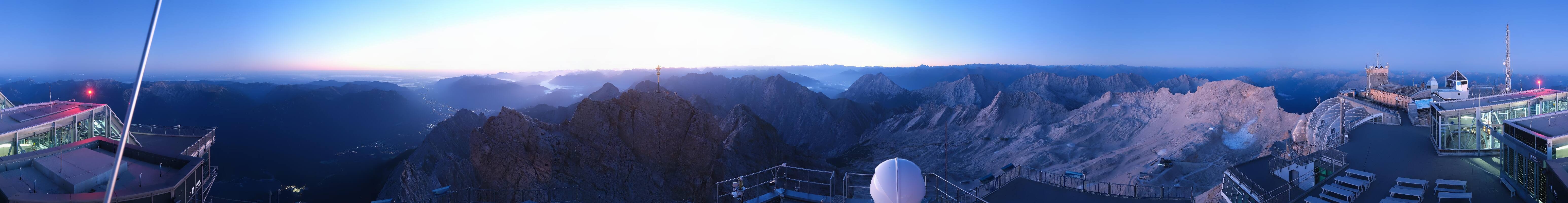 Archiv Foto Webcam Zugspitze: Panoramablick vom Gipfel