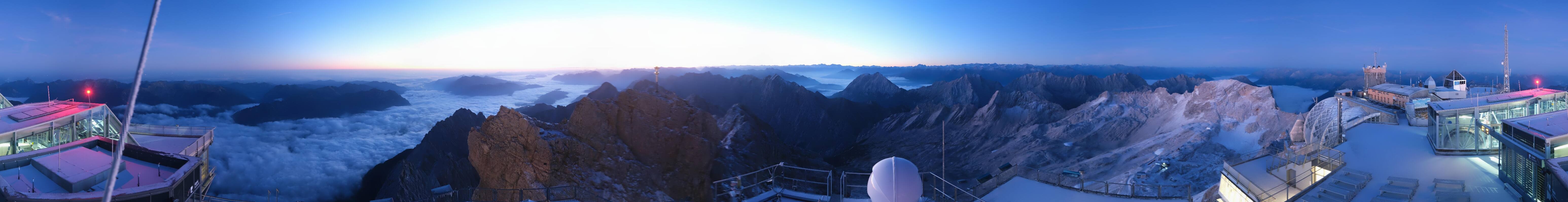 Archiv Foto Webcam Zugspitze: Panoramablick vom Gipfel