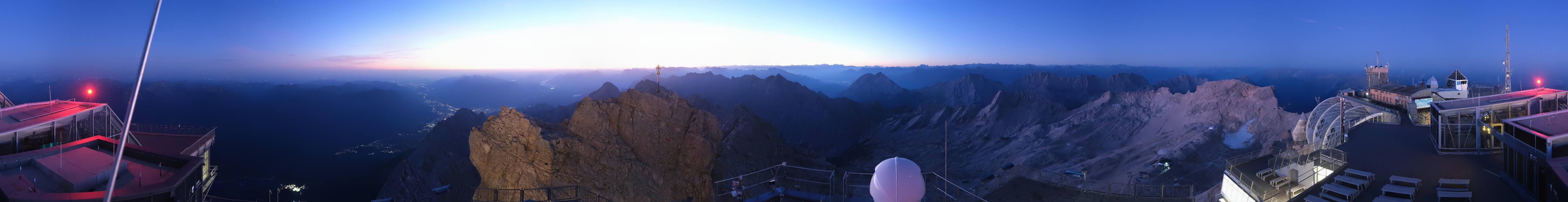Archiv Foto Webcam Zugspitze: Panoramablick vom Gipfel
