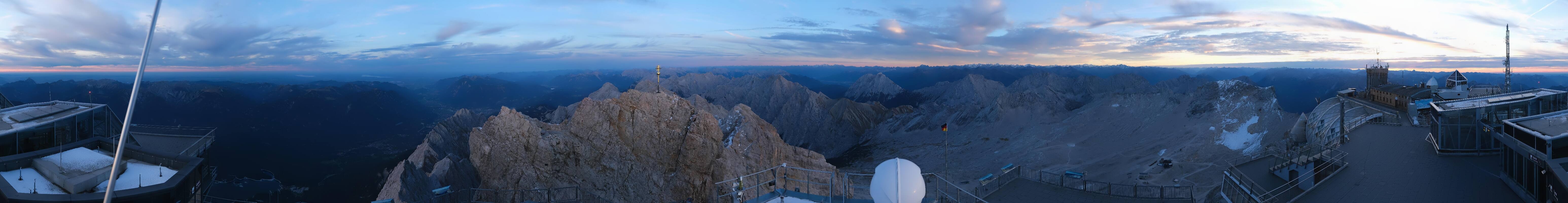 Archived image Webcam Panoramic View Zugspitze