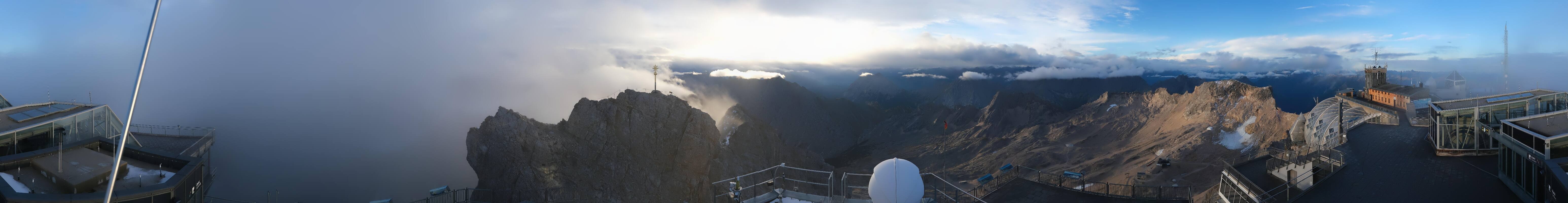 Archiv Foto Webcam Zugspitze: Panoramablick vom Gipfel