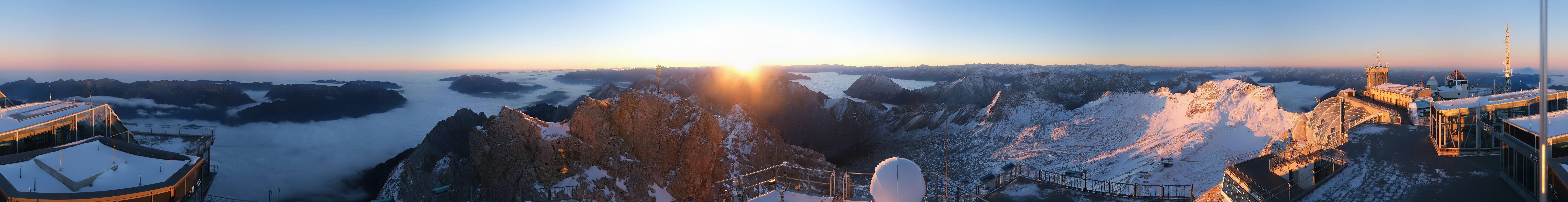 Archiv Foto Webcam Zugspitze: Panoramablick vom Gipfel