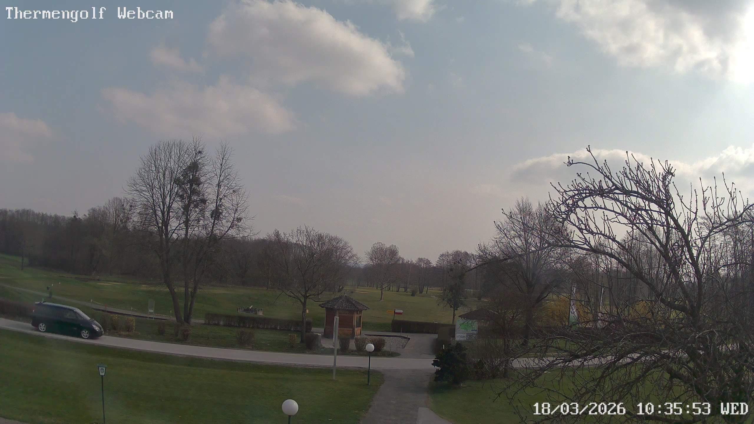 Archived image Webcam Loipersdorf: View Golf Course