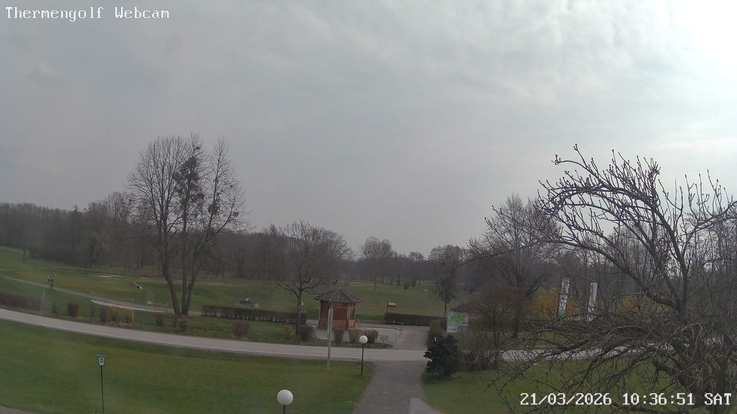 Archived image Webcam Loipersdorf: View Golf Course