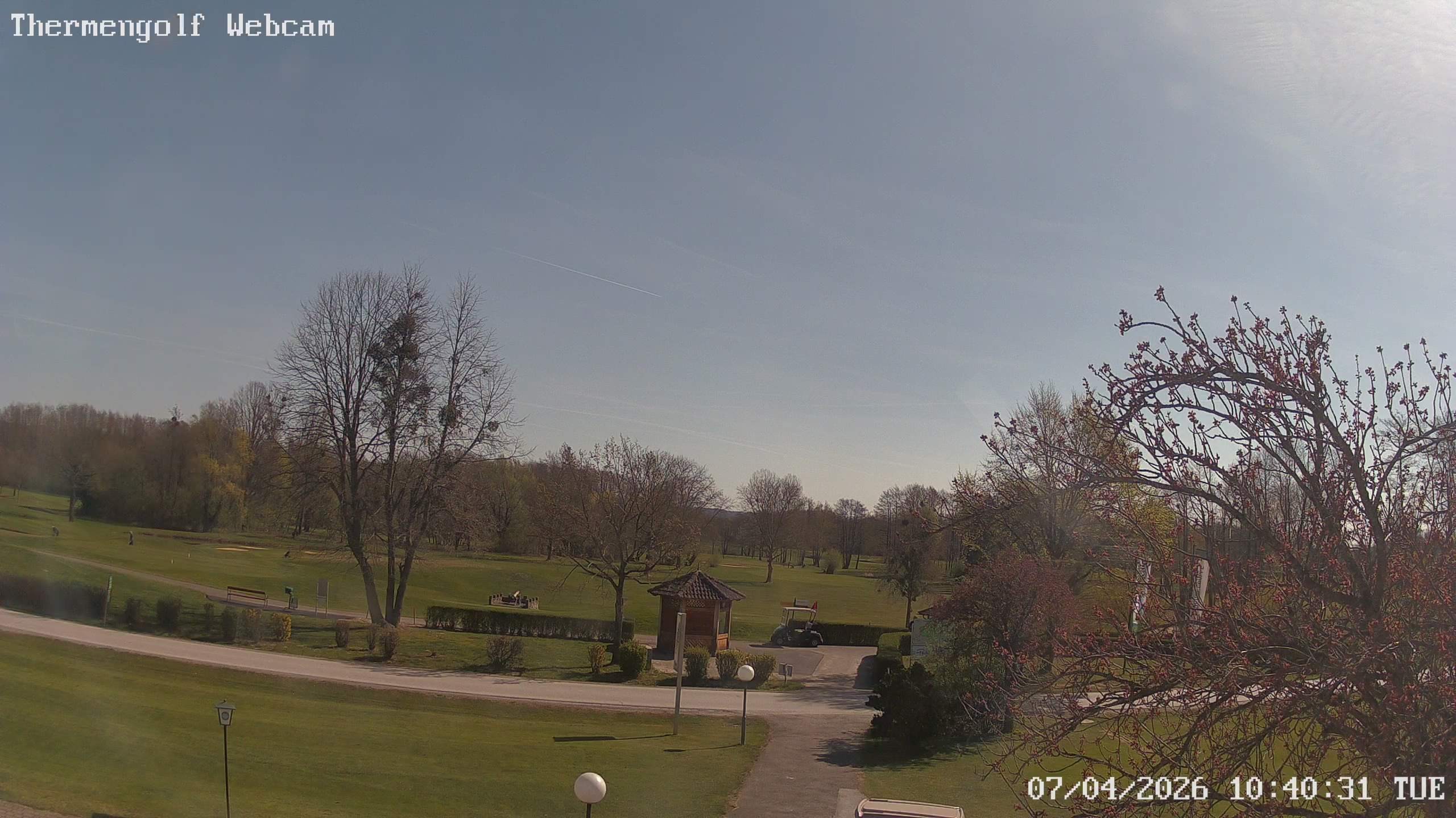 Archived image Webcam Loipersdorf: View Golf Course