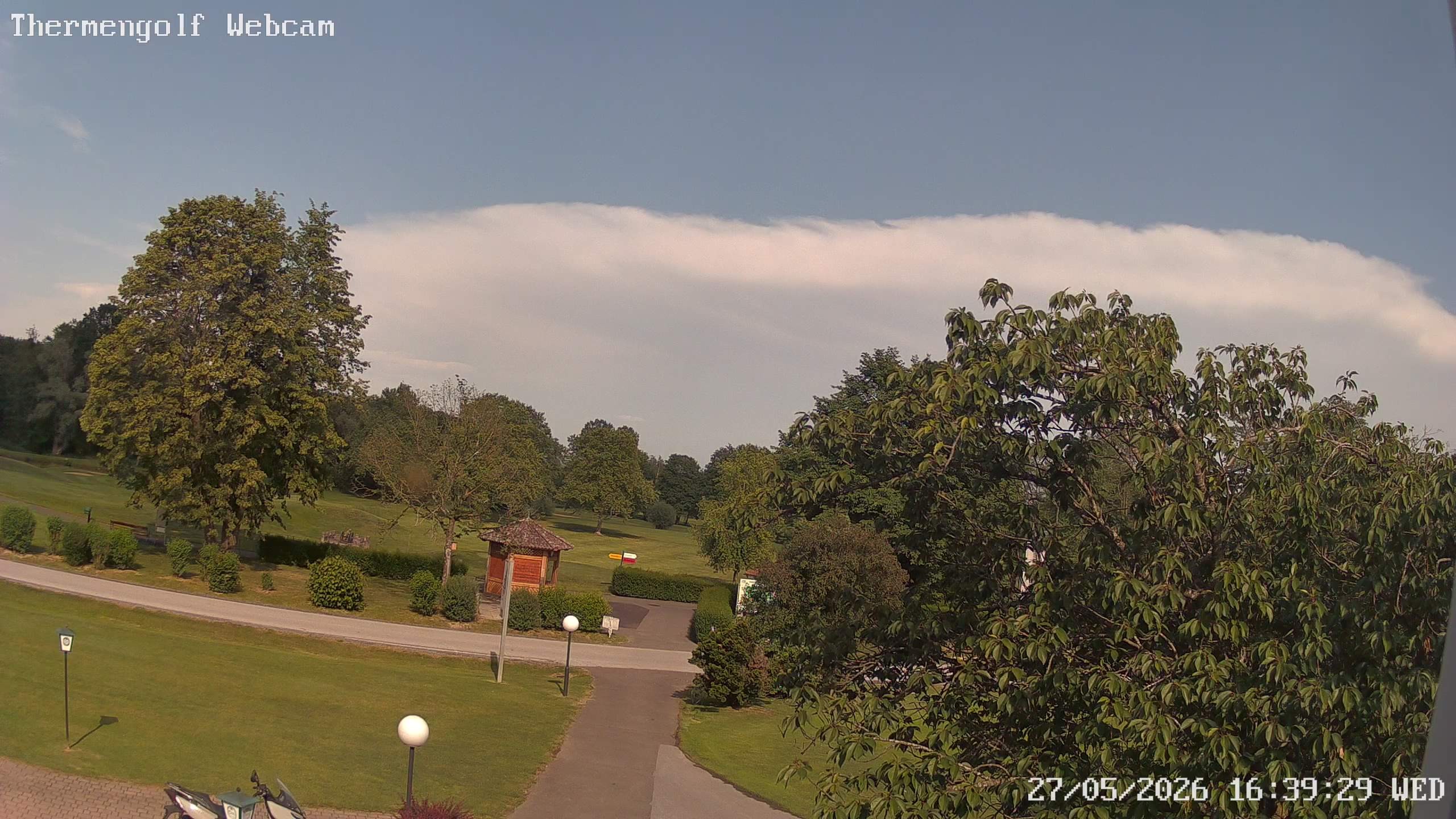 Archived image Webcam Loipersdorf: View Golf Course