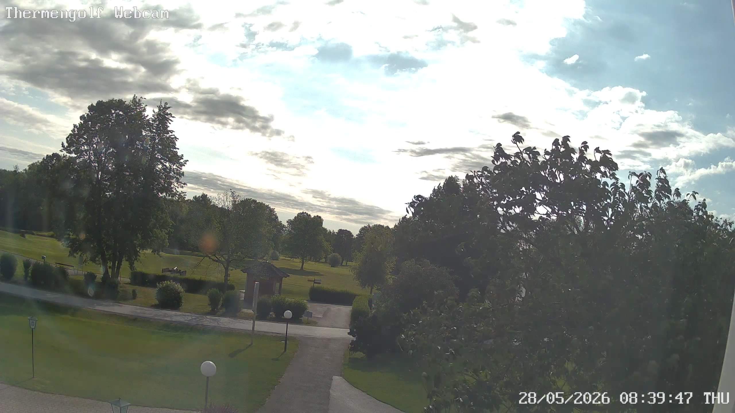 Archived image Webcam Loipersdorf: View Golf Course