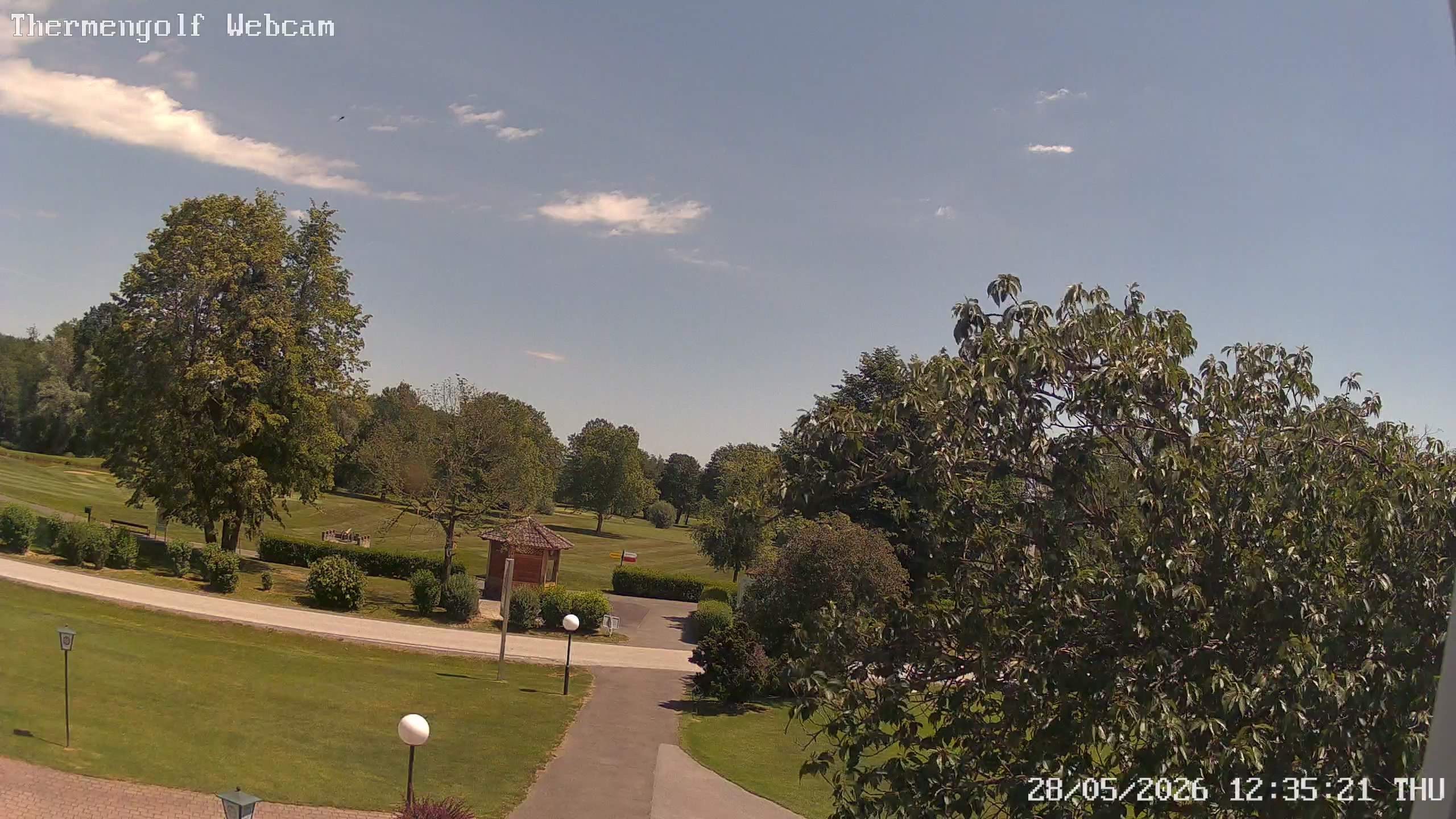 Archived image Webcam Loipersdorf: View Golf Course