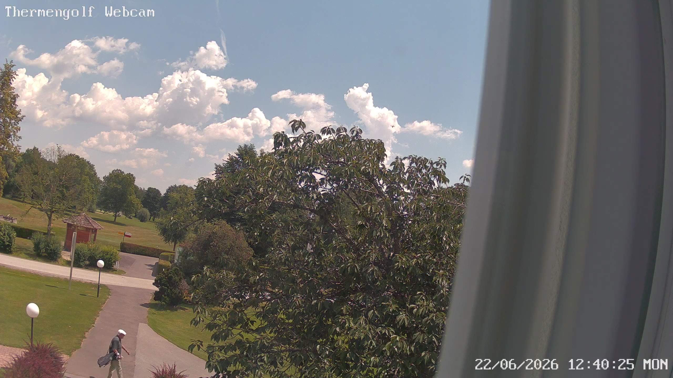 Archived image Webcam Loipersdorf: View Golf Course