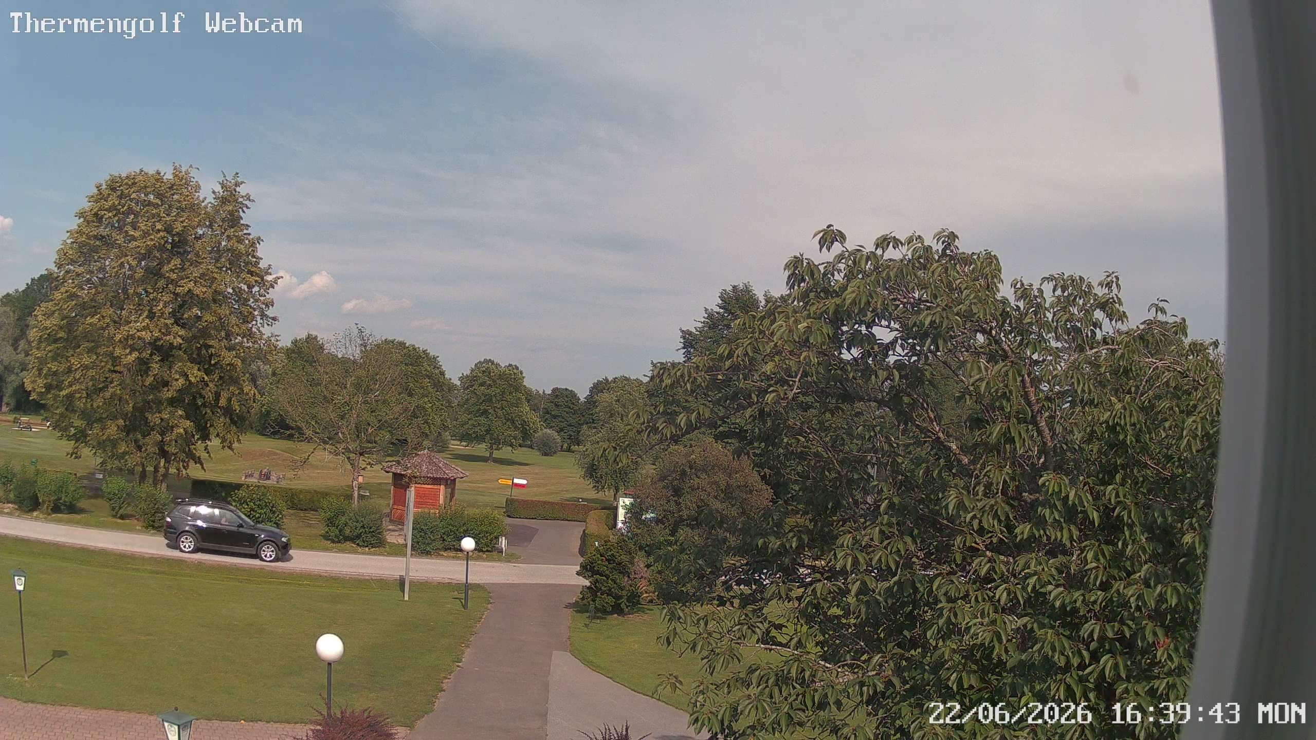 Archived image Webcam Loipersdorf: View Golf Course