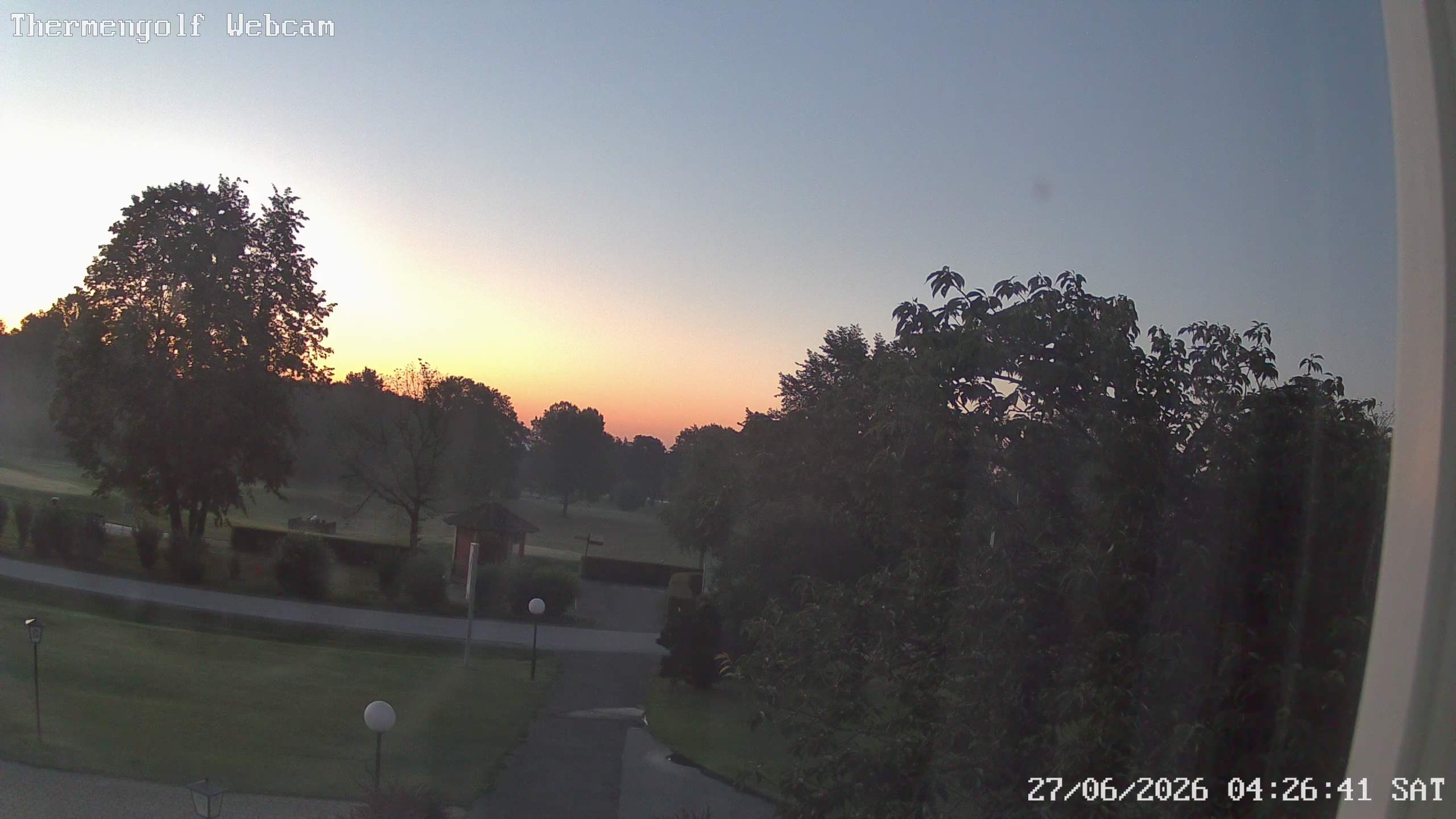 Archived image Webcam Loipersdorf: View Golf Course