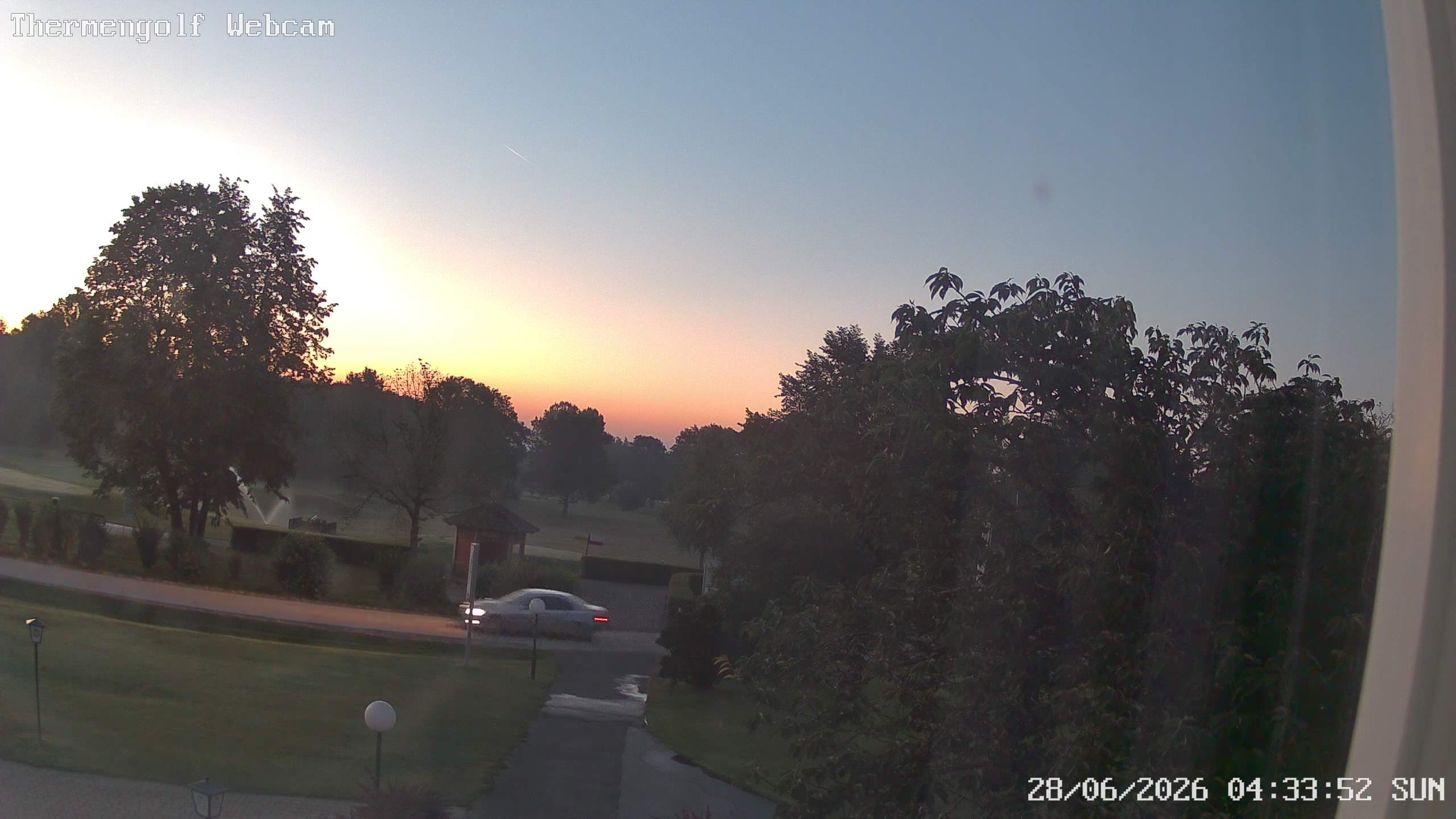 Archived image Webcam Loipersdorf: View Golf Course