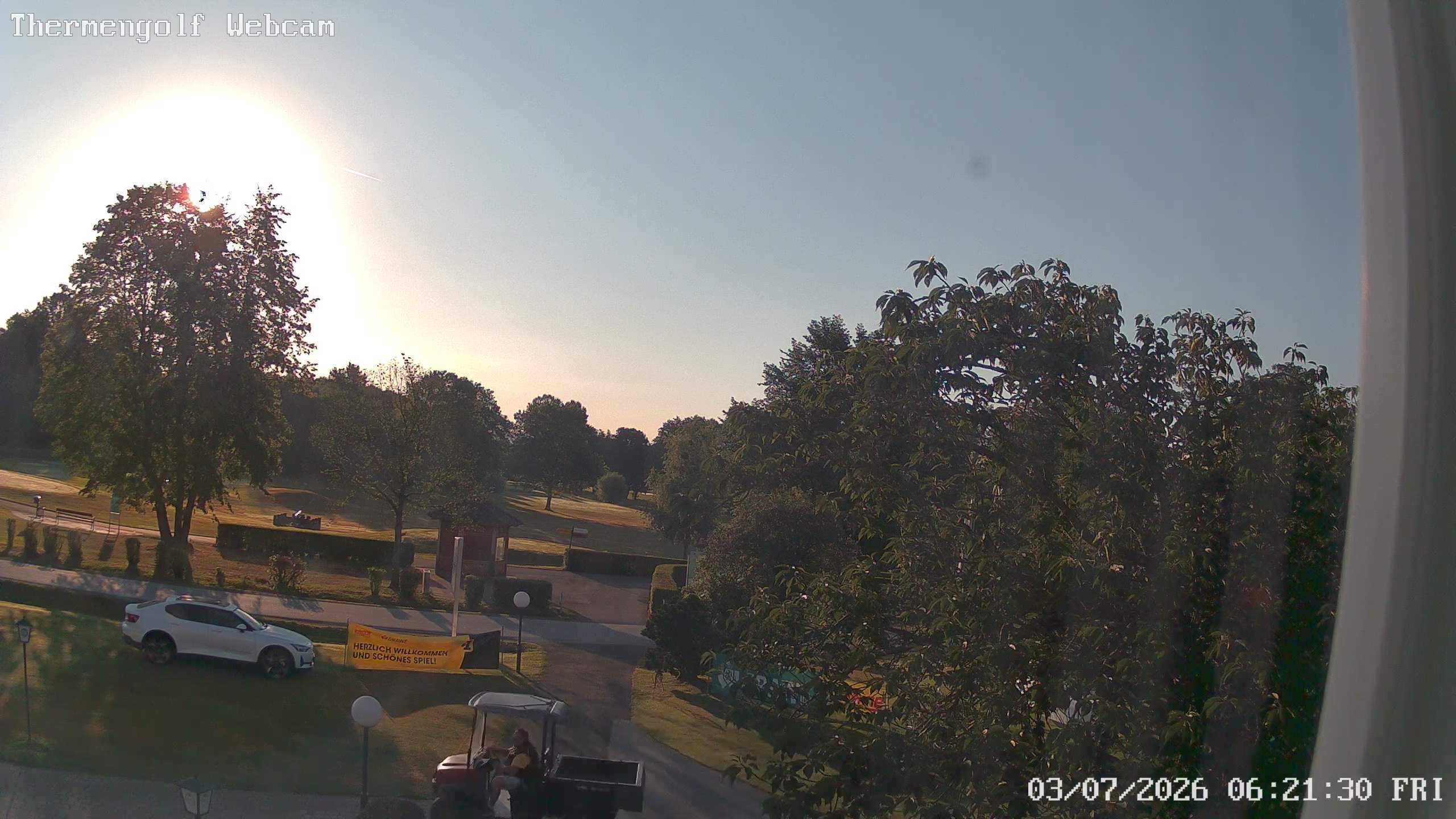 Archived image Webcam Loipersdorf: View Golf Course
