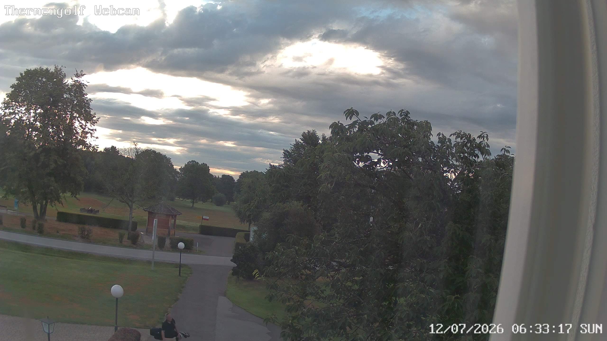 Archived image Webcam Loipersdorf: View Golf Course