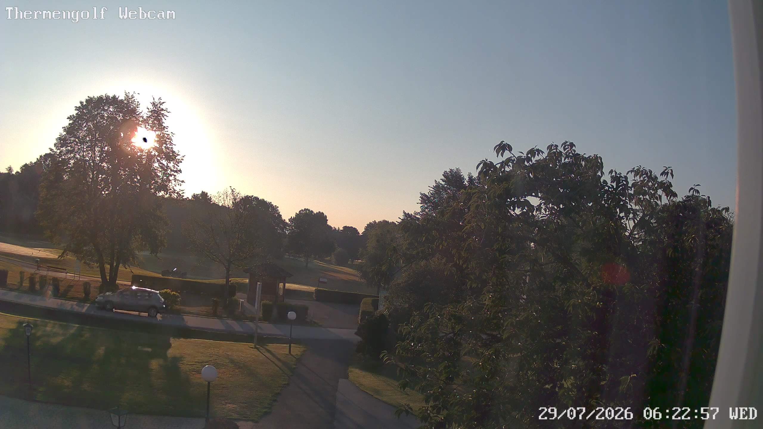 Archived image Webcam Loipersdorf: View Golf Course