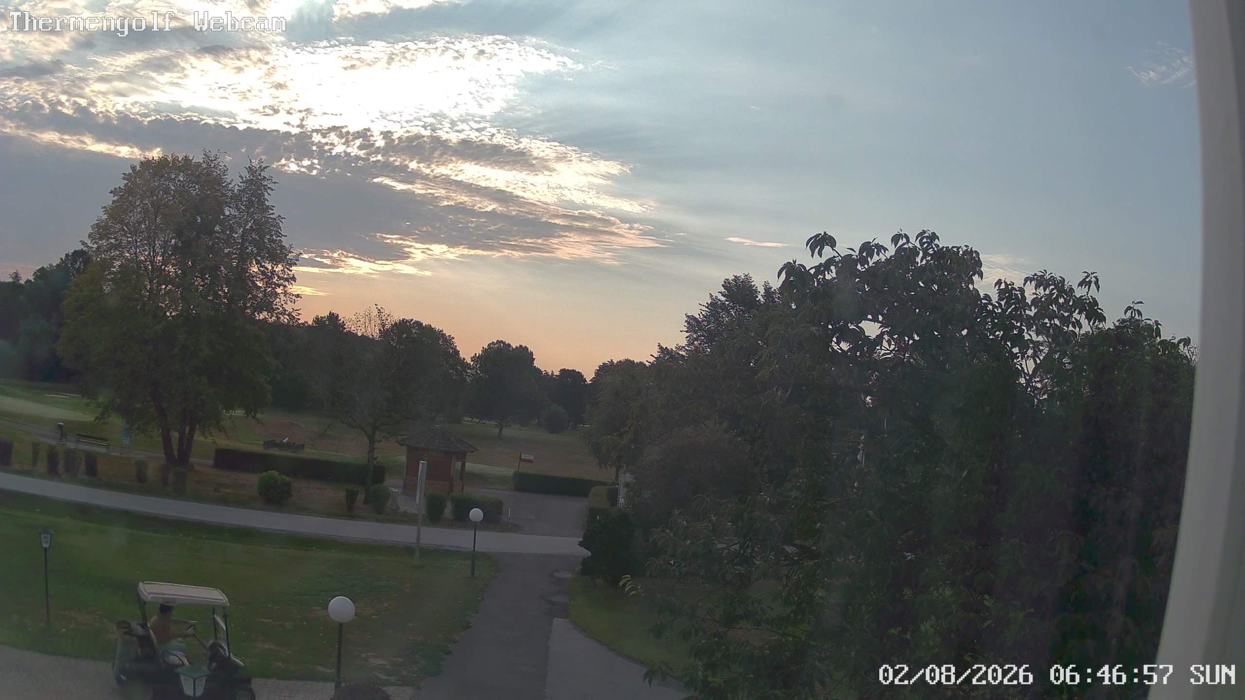 Archived image Webcam Loipersdorf: View Golf Course